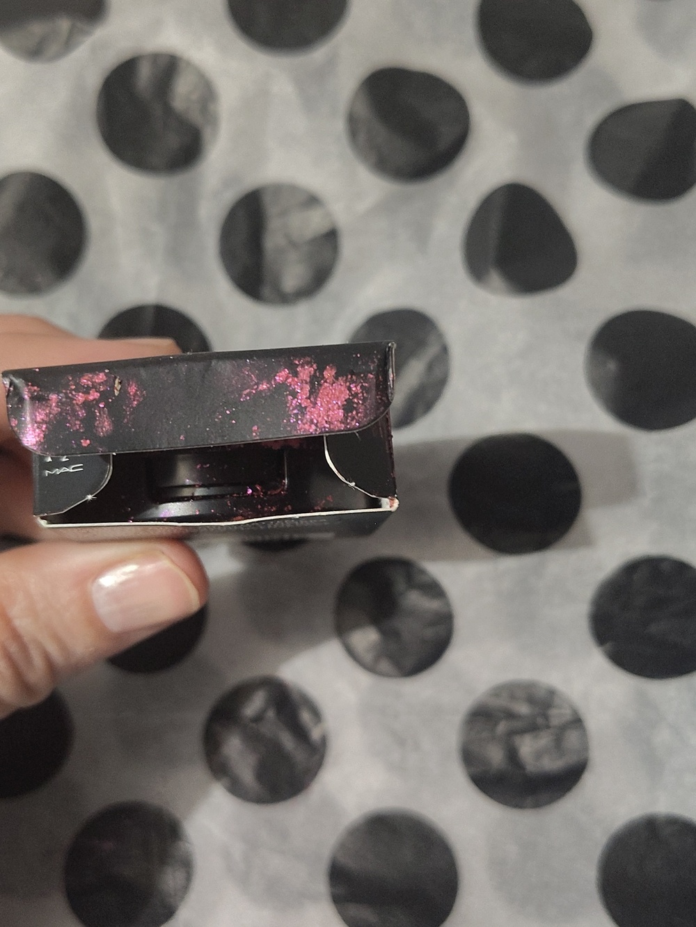 Mac Eyeshadow Afterparty FREE - Picture 3 of 4